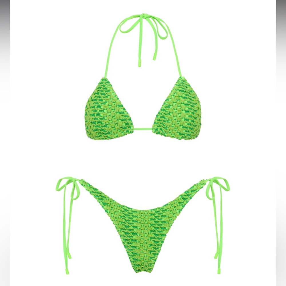 Triangl green bikini. Size XL!